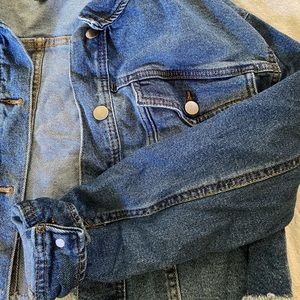 🤍Cropped Fringed Jean Jacket